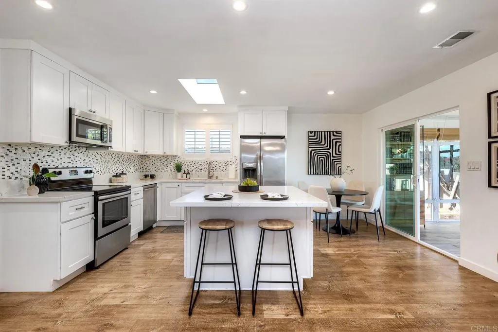 3758 Mario Pl, 92117