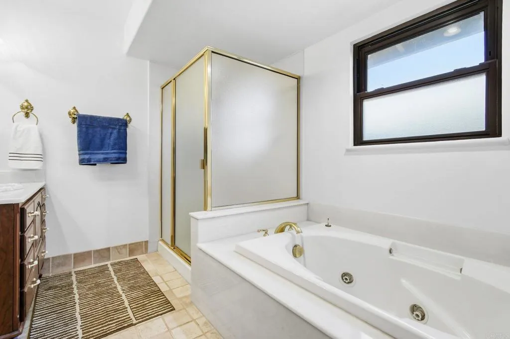 https://cdn.realtyfeed.com/cdn/127/306623635/7a6f90317e948f97bea9aadb5f147370.webp