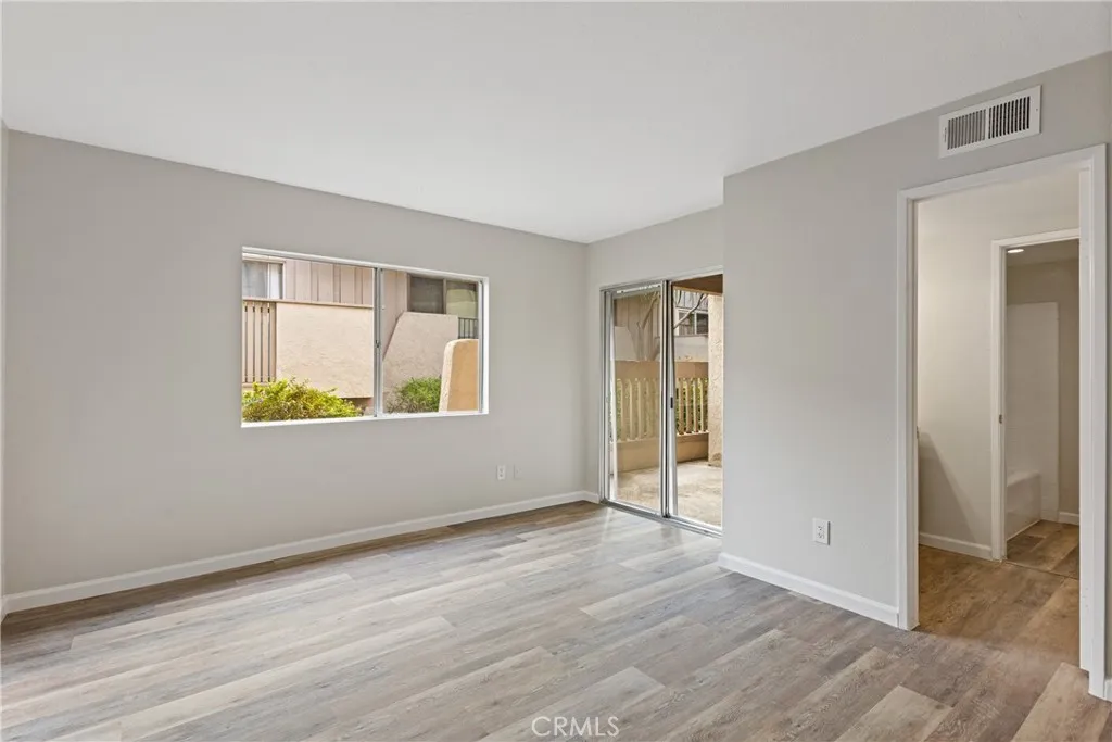 https://cdn.realtyfeed.com/cdn/127/306623657/2c431375987b5a88a9ba8b3c7a9f913b.webp