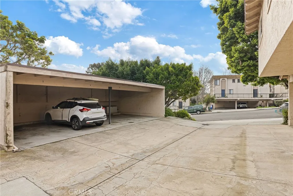 https://cdn.realtyfeed.com/cdn/127/306623657/892763c80f34d484c576376b0c92ab2e.webp