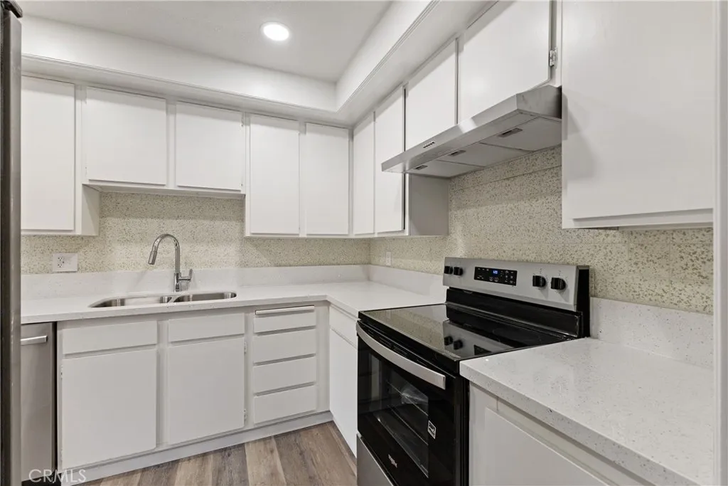 https://cdn.realtyfeed.com/cdn/127/306623657/bd3e3e95456cad4deba61c5d9ed8ce88.webp