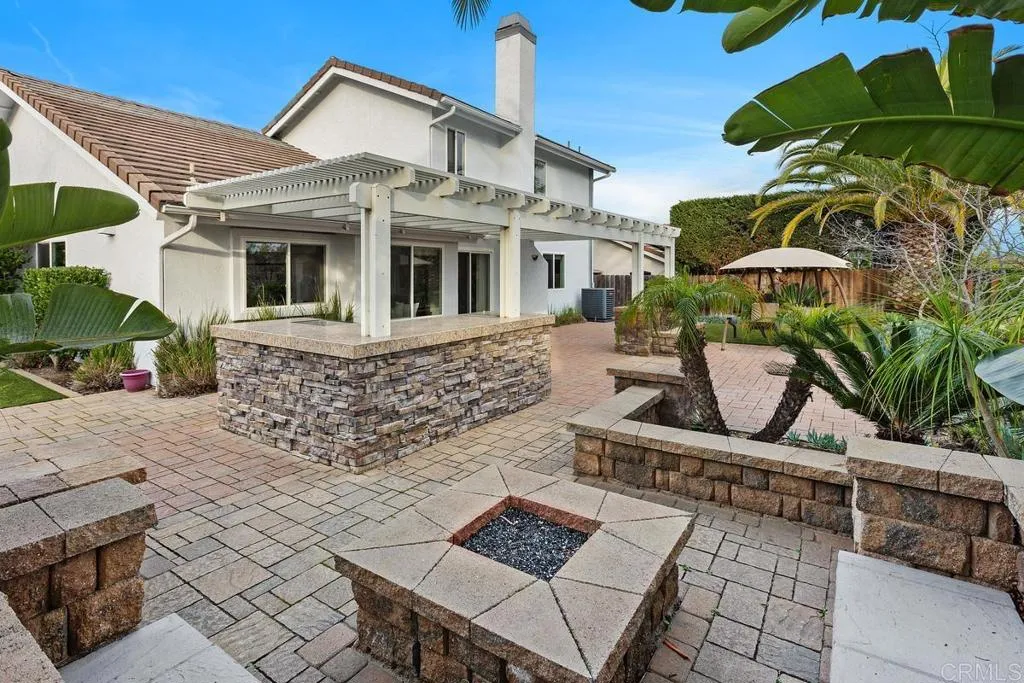 https://cdn.realtyfeed.com/cdn/127/306623732/a9a7f56600d8d300298d3ad32d85aafe.webp