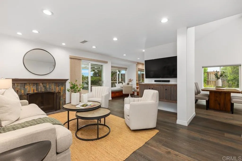 https://cdn.realtyfeed.com/cdn/127/306623732/cd97b49d6906b2a826182cfa1d0e3d12.webp