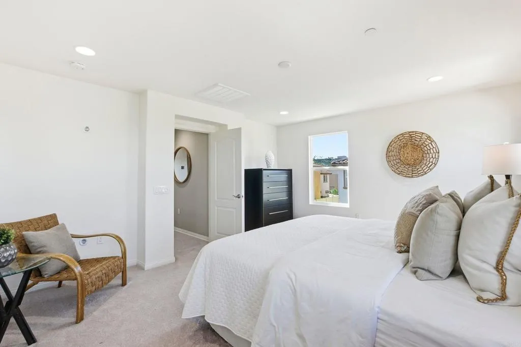 https://cdn.realtyfeed.com/cdn/127/306623843/0bc0f8da0868dab02a8931311da1635f.webp