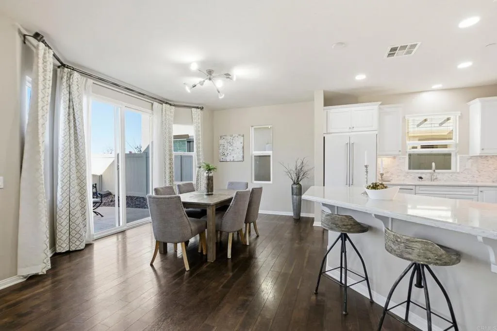 https://cdn.realtyfeed.com/cdn/127/306623843/0dc9506d22ca32c640cd426b17c1fb4e.webp