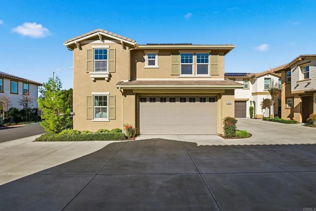 https://cdn.realtyfeed.com/cdn/127/306623843/2fc142f98d4d49b4a785994184834b21.webp