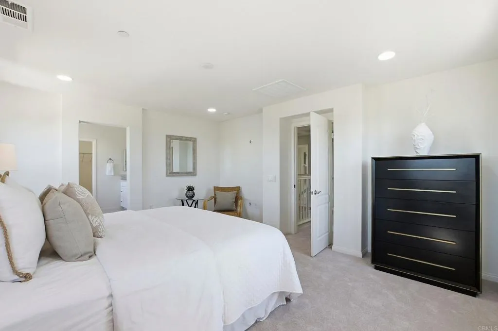 https://cdn.realtyfeed.com/cdn/127/306623843/b2a58380a502566df9f420005320b935.webp