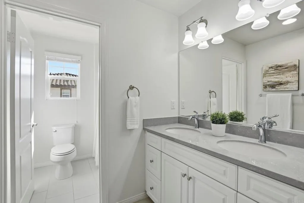 https://cdn.realtyfeed.com/cdn/127/306623843/ded1204502a14c30b928ff47b0236768.webp