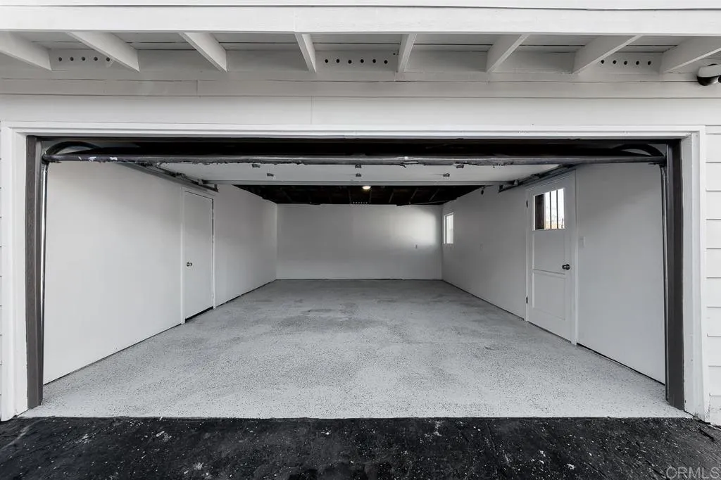 https://cdn.realtyfeed.com/cdn/127/306623848/4a17b5a0670f8c7bb1b7eb2574809c89.webp