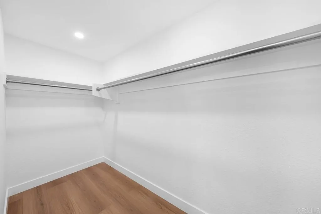 https://cdn.realtyfeed.com/cdn/127/306623848/592c7237e18f1ff1dfa64825fe2a65af.webp