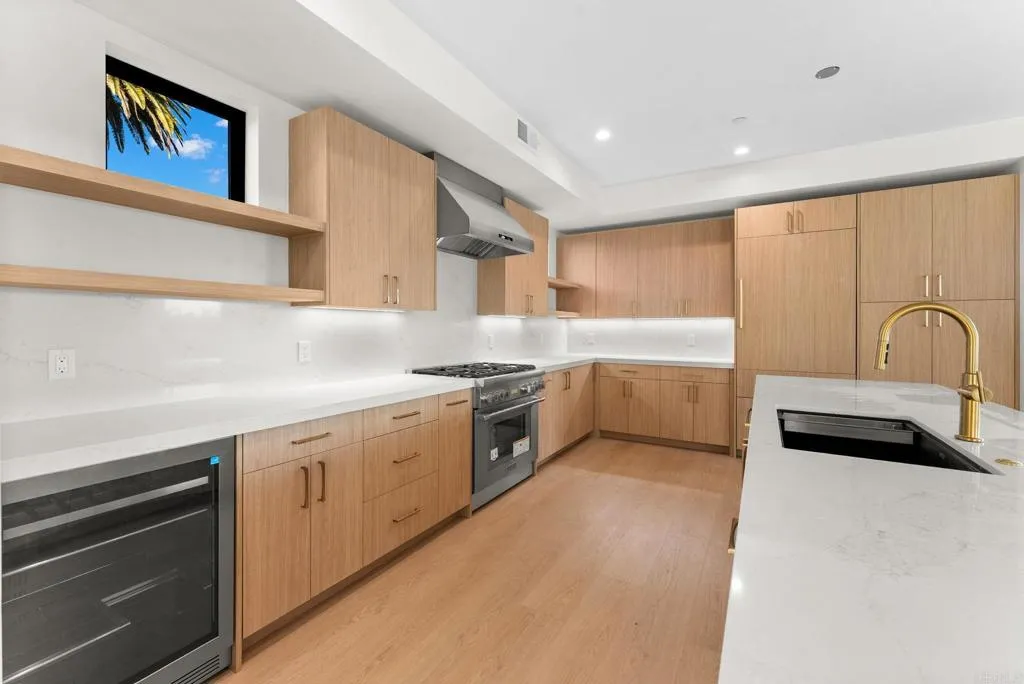 Photo #6: NDP2600612 Listing: Photo #6