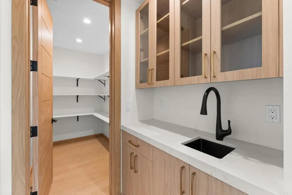 Photo #8: NDP2600612 Listing: Photo #8