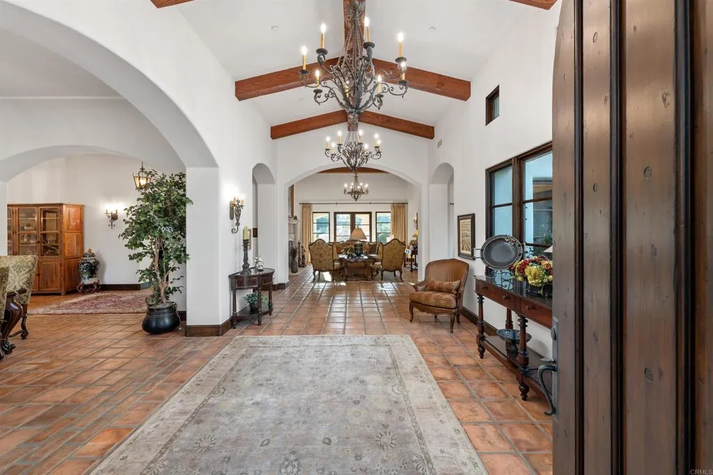 6870 La Valle Plateada, Rancho Santa Fe, CA, 92067
