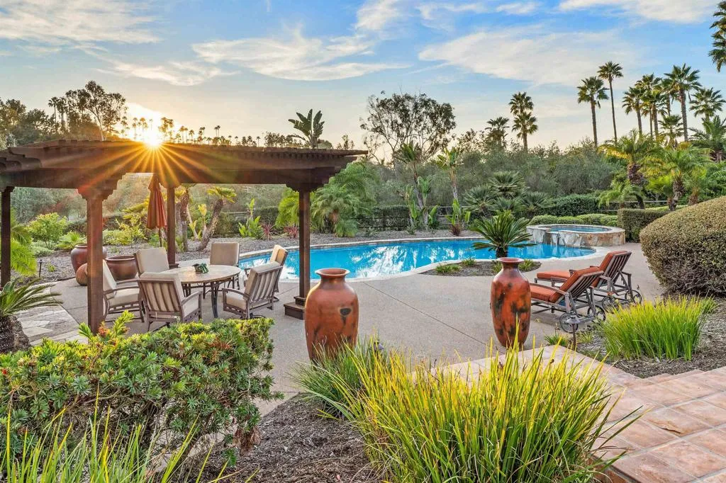 6870 La Valle Plateada, Rancho Santa Fe, CA, 92067