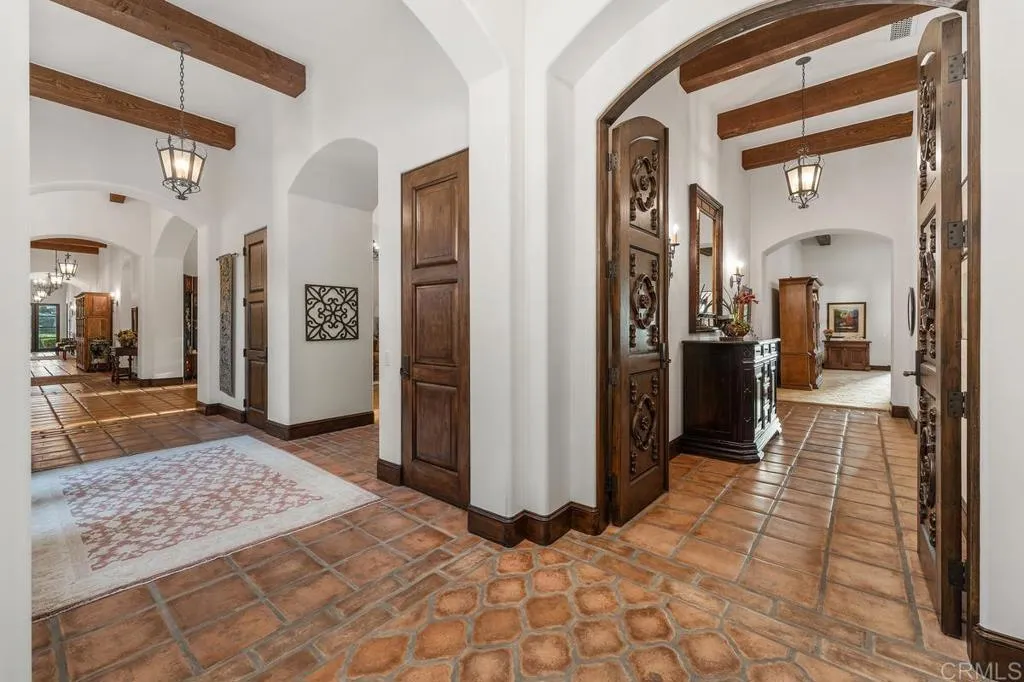 https://cdn.realtyfeed.com/cdn/127/306623950/f29857f901ac293fdfccaac962f960b9.webp