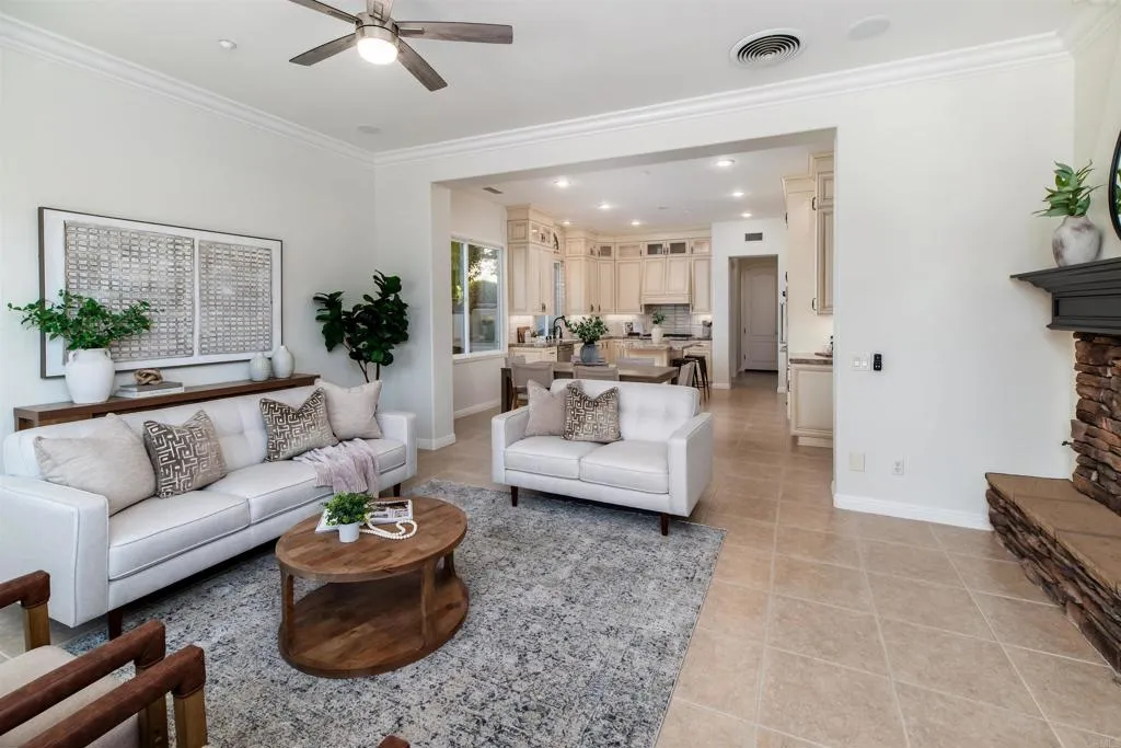 https://cdn.realtyfeed.com/cdn/127/306623957/77b8ed16a26a8c30850429506b18360b.webp