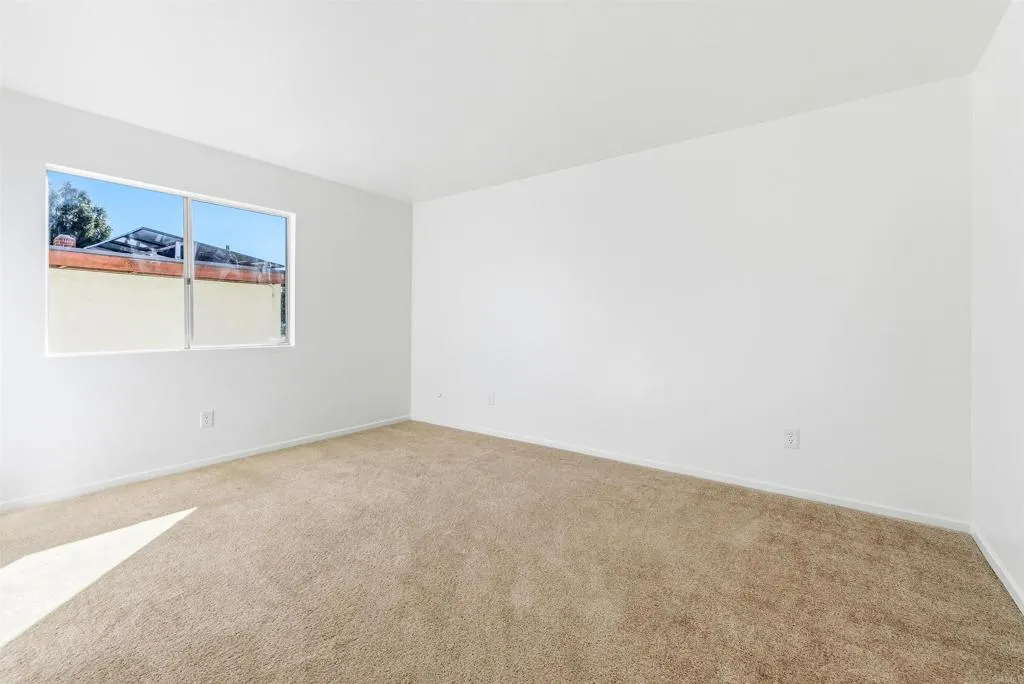 https://cdn.realtyfeed.com/cdn/127/306624011/0310166f2cb4f214d3d9cd02a4605878.webp