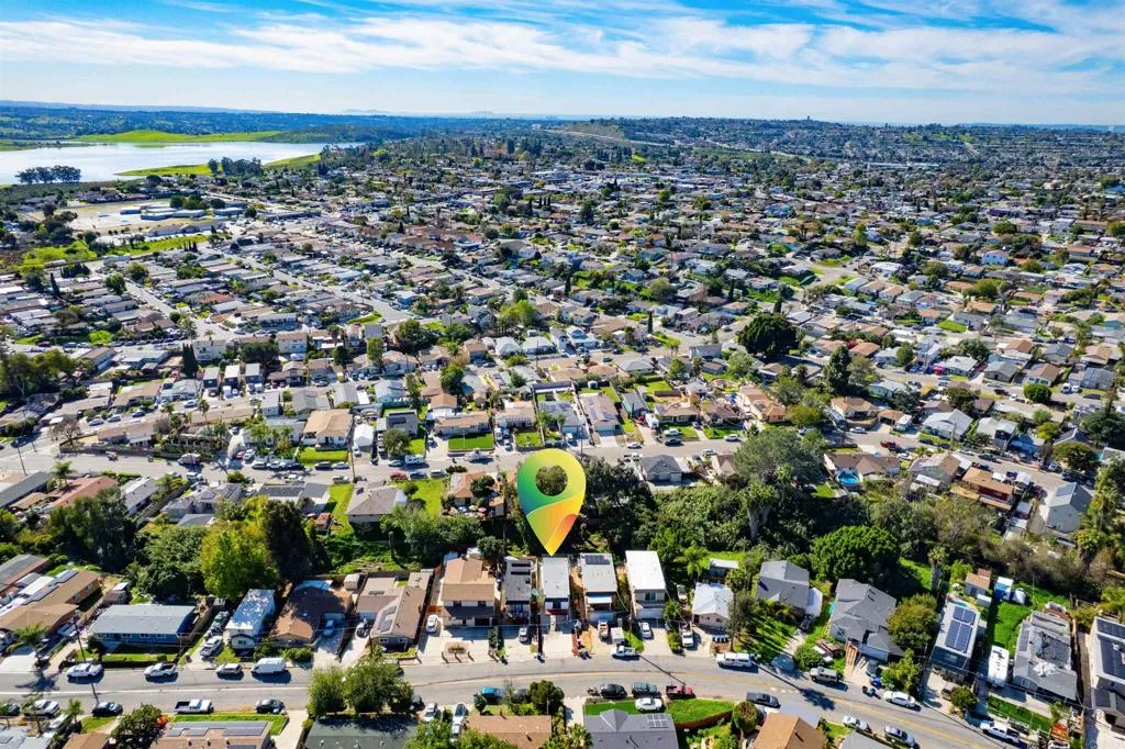 https://cdn.realtyfeed.com/cdn/127/306624011/0783053b7e4725e75c6d3be932d8852b.webp