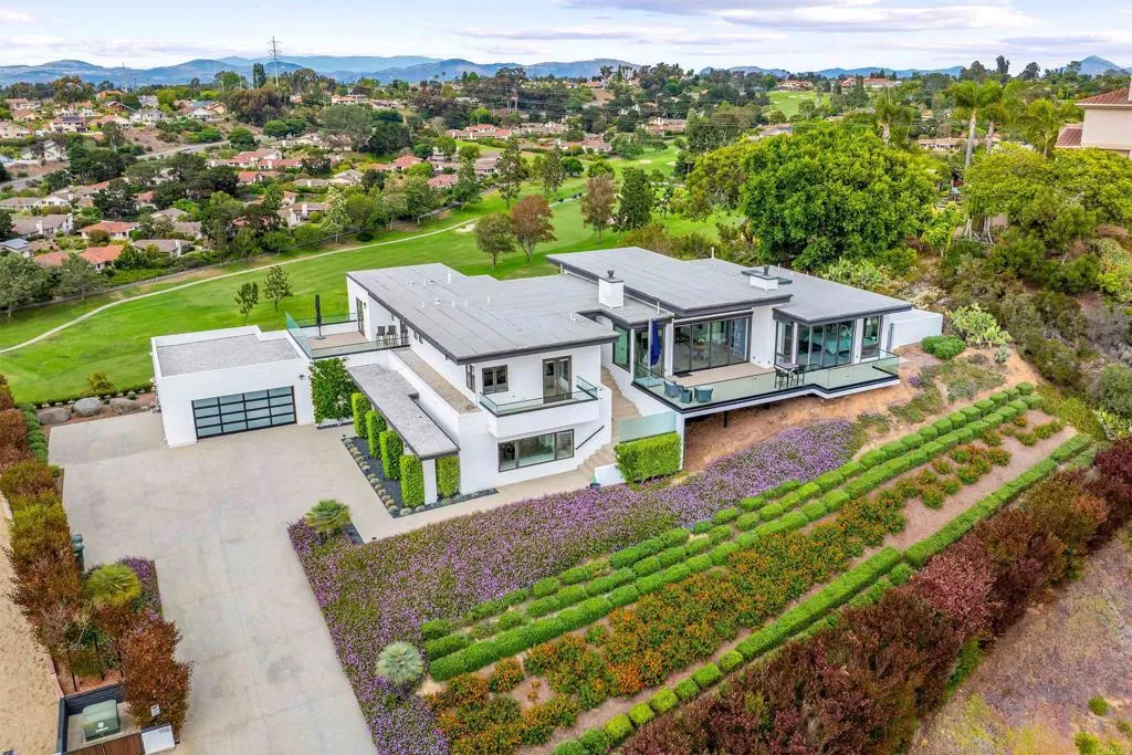 https://cdn.realtyfeed.com/cdn/127/306624020/c127bb47c9a7992301216db50d8f27aa.webp
