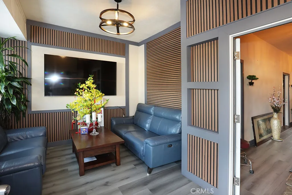 17181 Pacific Coast, Huntington Beach, CA 92649 - Photo 4 of 37, Huntington Beach, CA