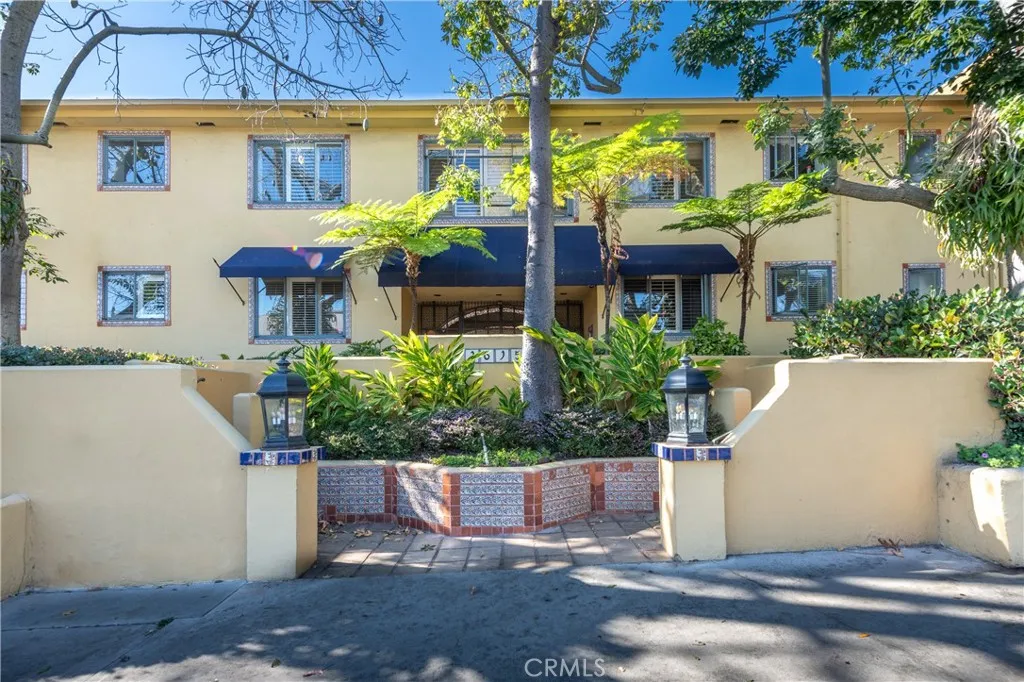 1615 N Laurel Avenue Unit 203, Los Angeles, CA 90046 - Photo 2 of 27, Los Angeles, CA