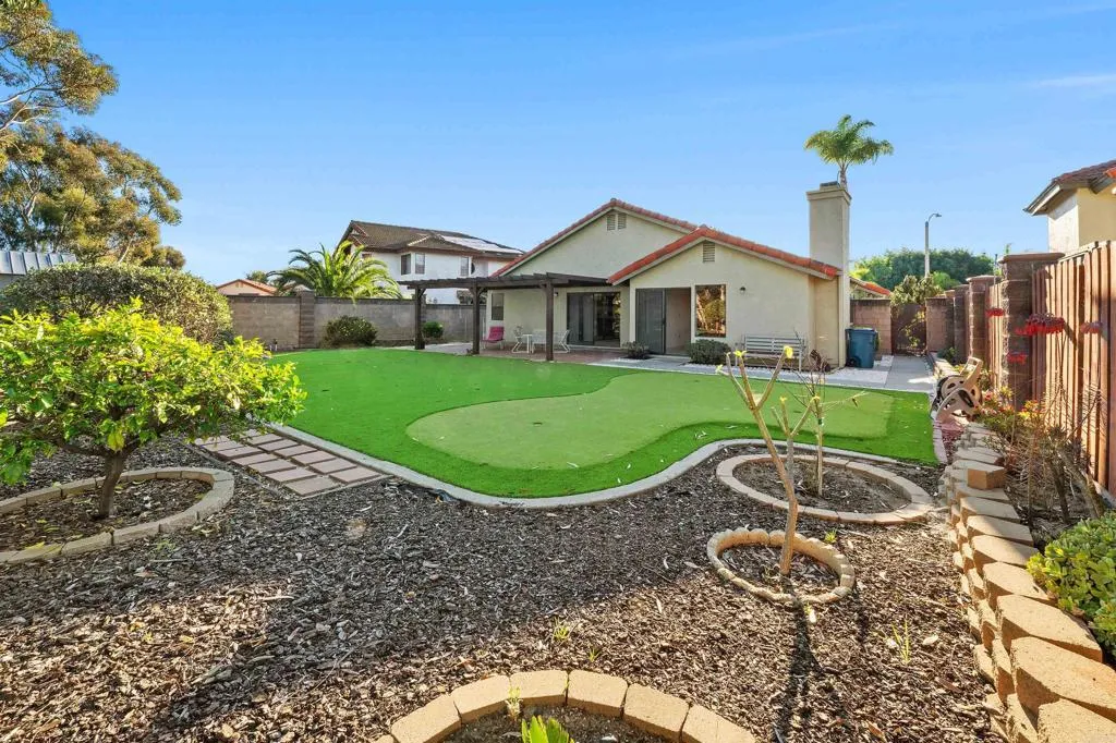 https://cdn.realtyfeed.com/cdn/127/306624214/31675a1f170cba0e9532262daeb06c34.webp