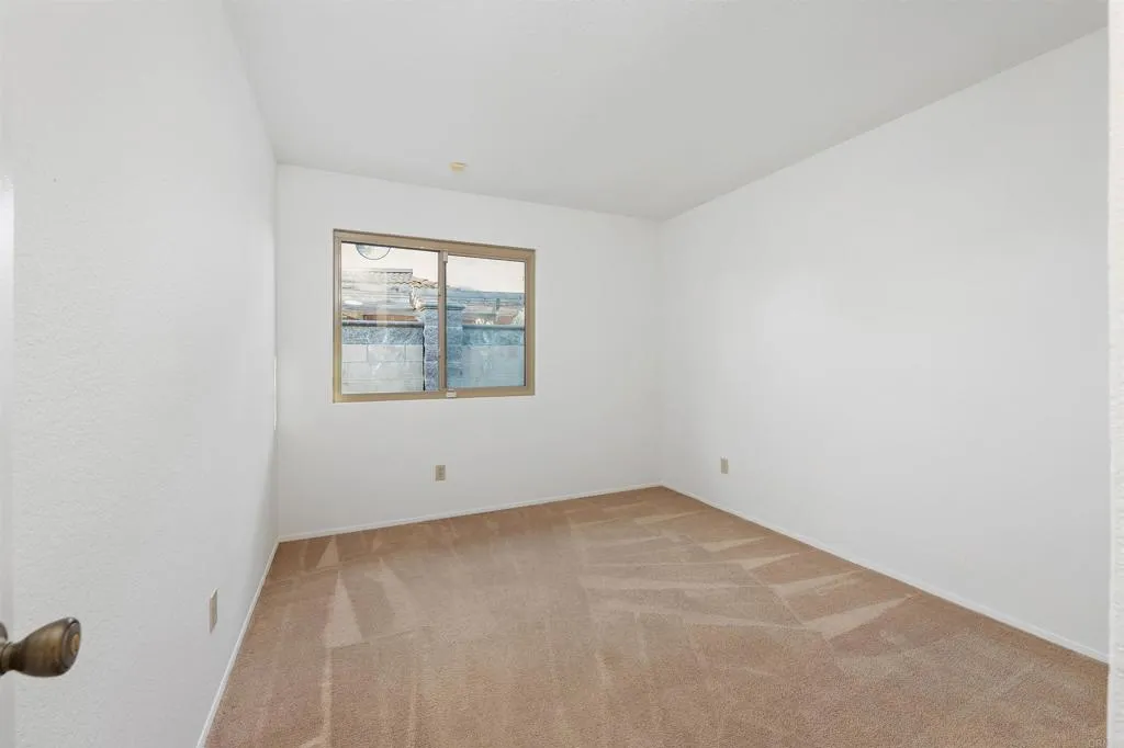 https://cdn.realtyfeed.com/cdn/127/306624214/a1fe235500ba55639eeaa53901ada32a.webp