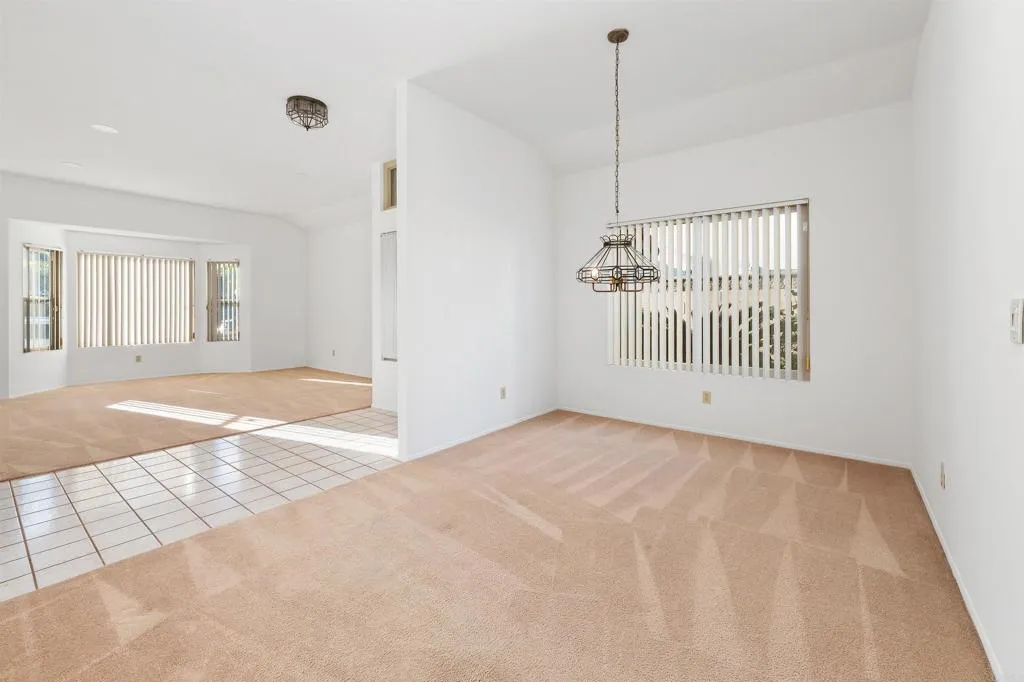 https://cdn.realtyfeed.com/cdn/127/306624214/a5c6c6520d44e2c1c6cc935065a966fc.webp