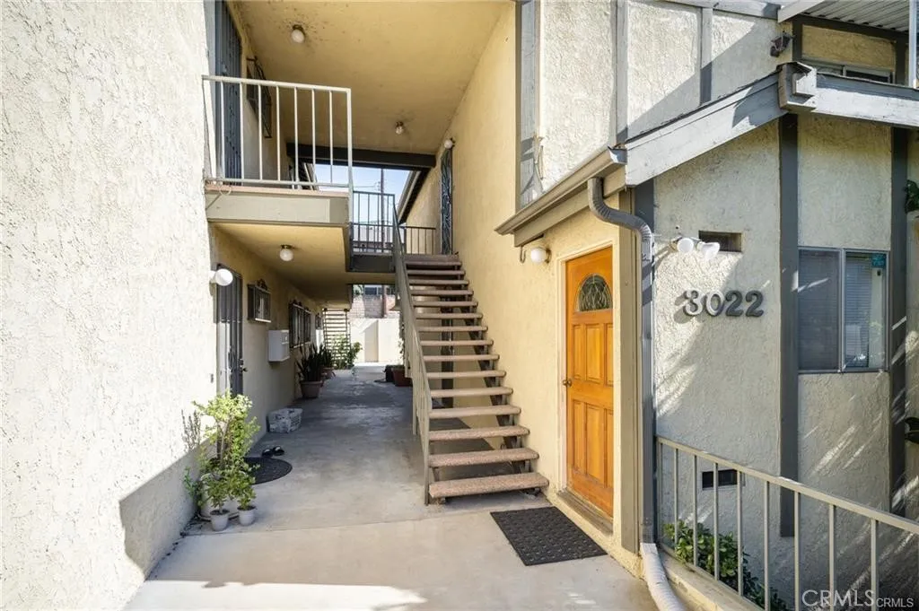 3022 Valle Vista Unit 6, Los Angeles, CA 90065 - Photo 3 of 15, Los Angeles, CA