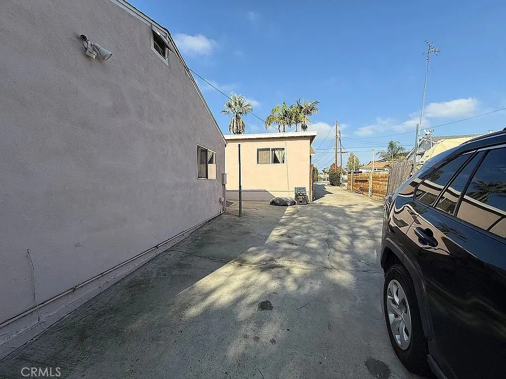 Photo #4: OC26014109 Listing: Photo #4