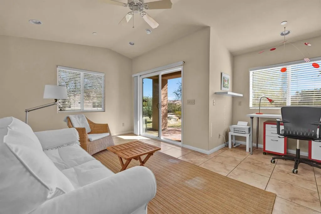 https://cdn.realtyfeed.com/cdn/127/306624319/43156999fd4b37ed16359dc521a3f7d0.webp