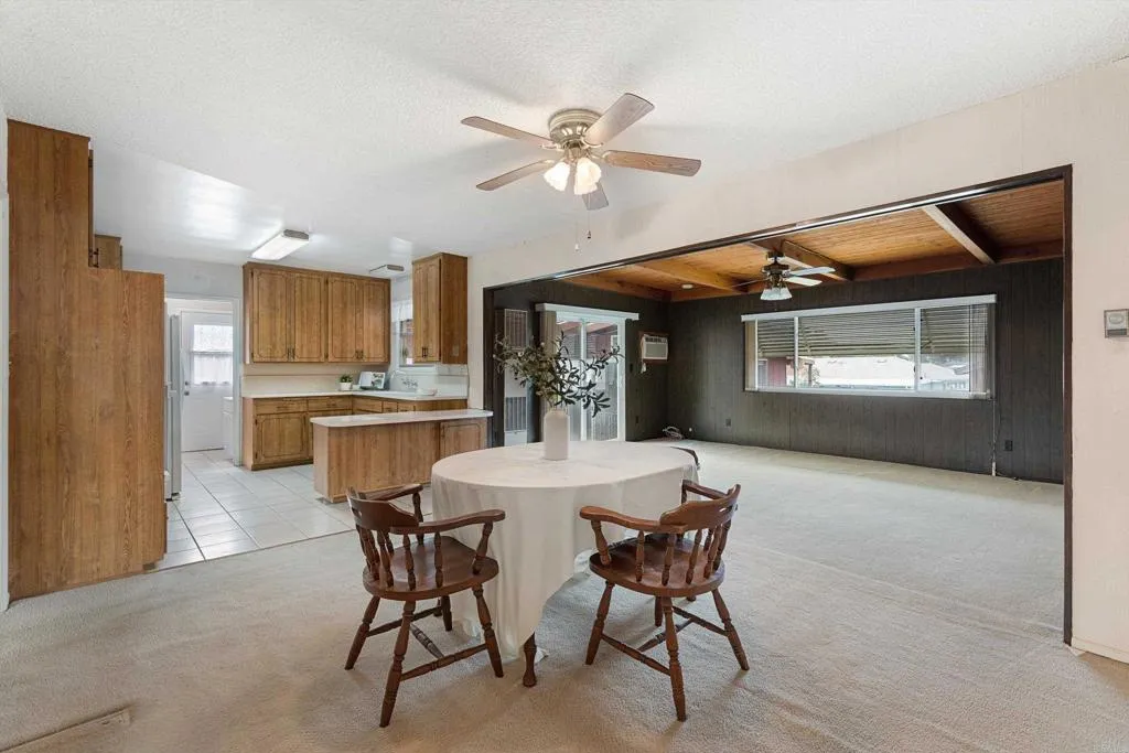 https://cdn.realtyfeed.com/cdn/127/306624327/a6940cdbf2c60397ffa39eb1a453f4d8.webp