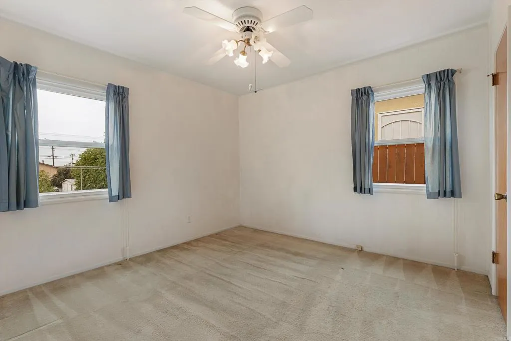 https://cdn.realtyfeed.com/cdn/127/306624327/bb7c130137f3b51f1de64132477977cc.webp