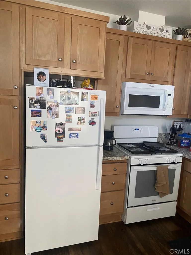 2350 250th Unit 30, Lomita, CA 90717 - Photo 4 of 9, Lomita, CA