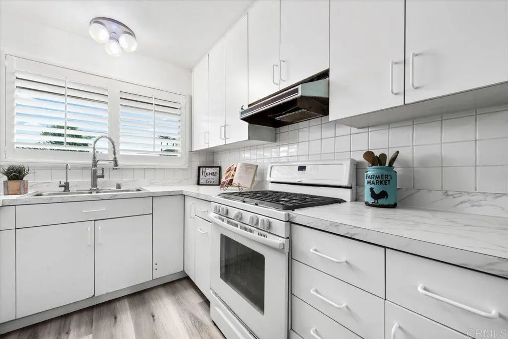 https://cdn.realtyfeed.com/cdn/127/306624383/5ca34c3af87f763b71adb235046453e6.webp