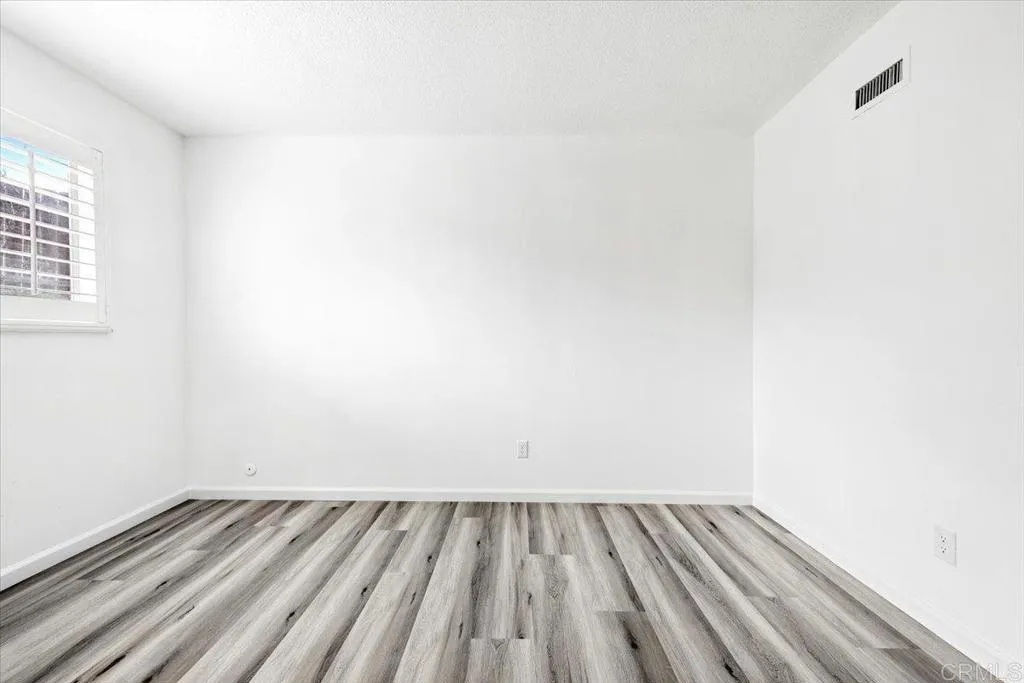 https://cdn.realtyfeed.com/cdn/127/306624383/8741c43d2b6f017f49810a2a6a21c1c1.webp