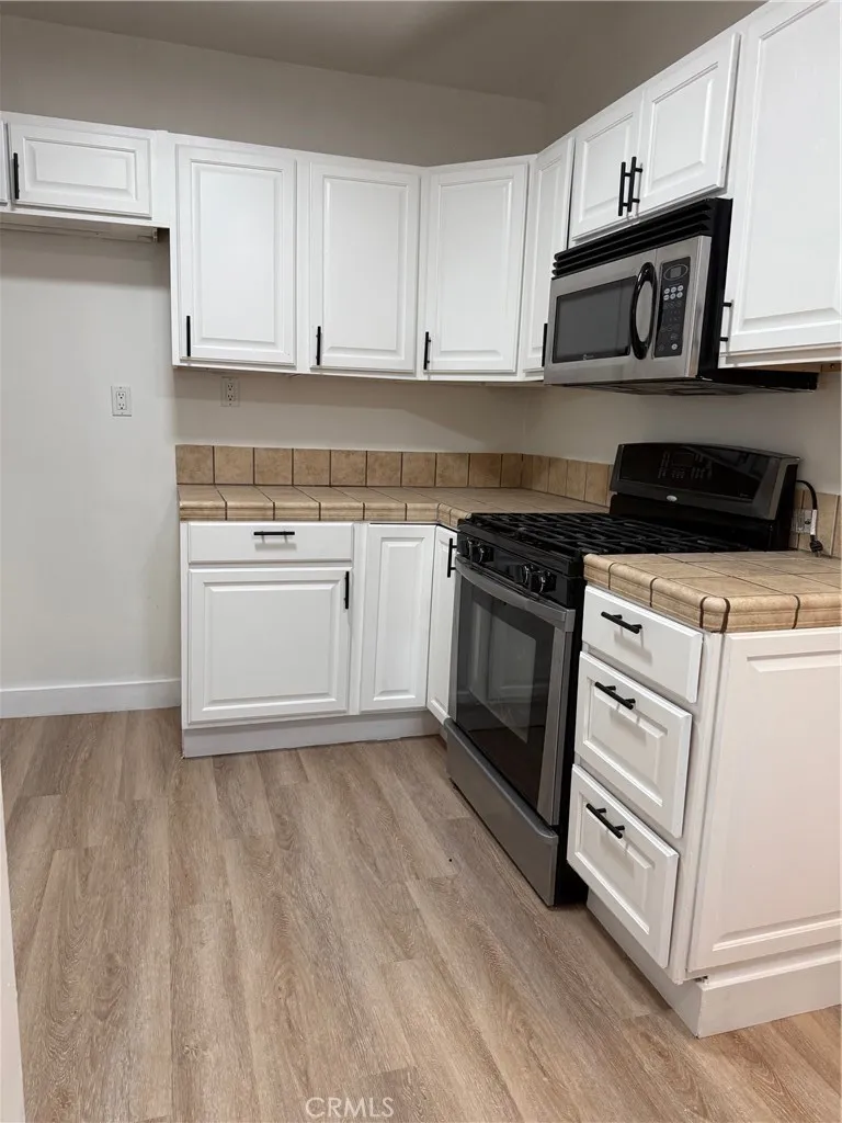 17724 Los Alimos, Granada Hills, CA 91344 - Photo 4 of 9, Granada Hills, CA