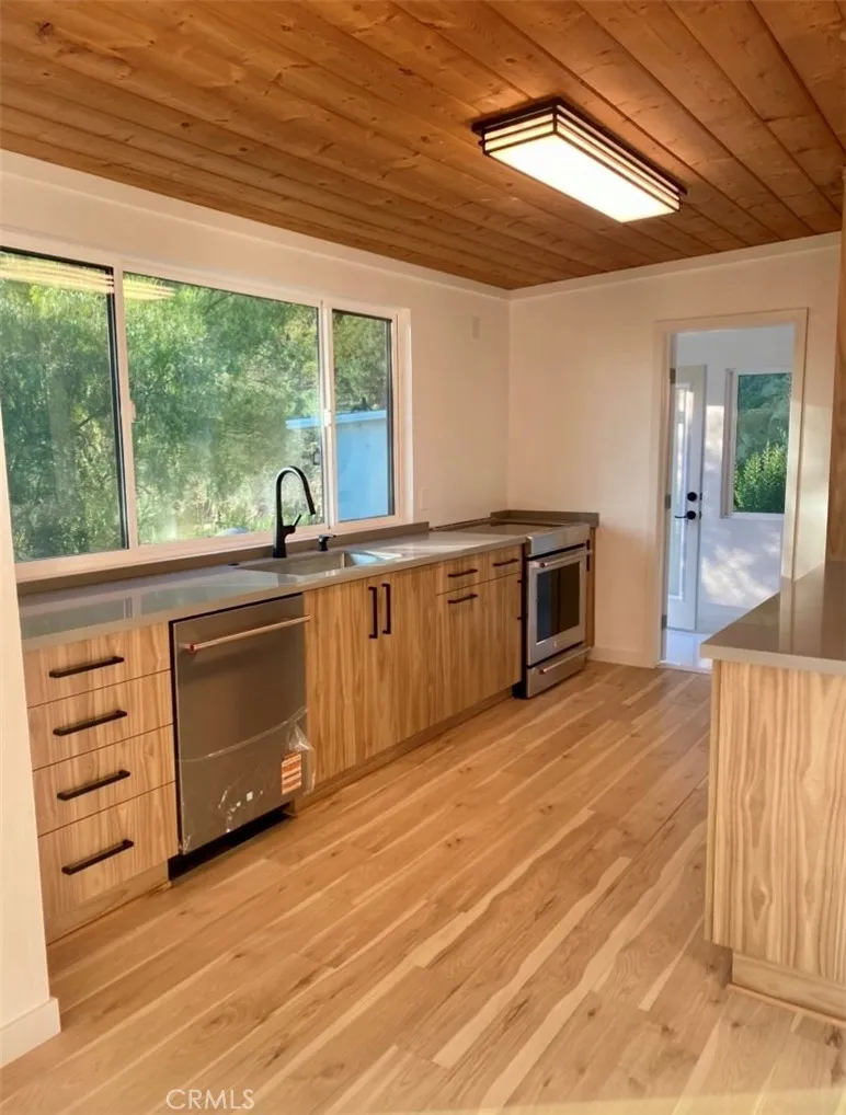 Chatsworth, CA 91311