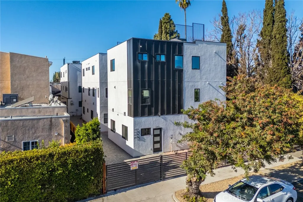 6421 Troost, North Hollywood, CA 91606 - Main photo, North Hollywood, CA