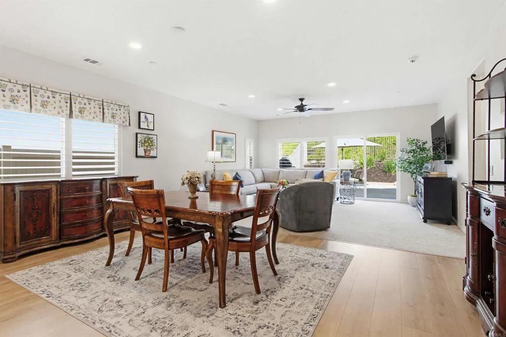 https://cdn.realtyfeed.com/cdn/127/306624485/0a5205bdfa02396defa64f8ad9dcac06.webp
