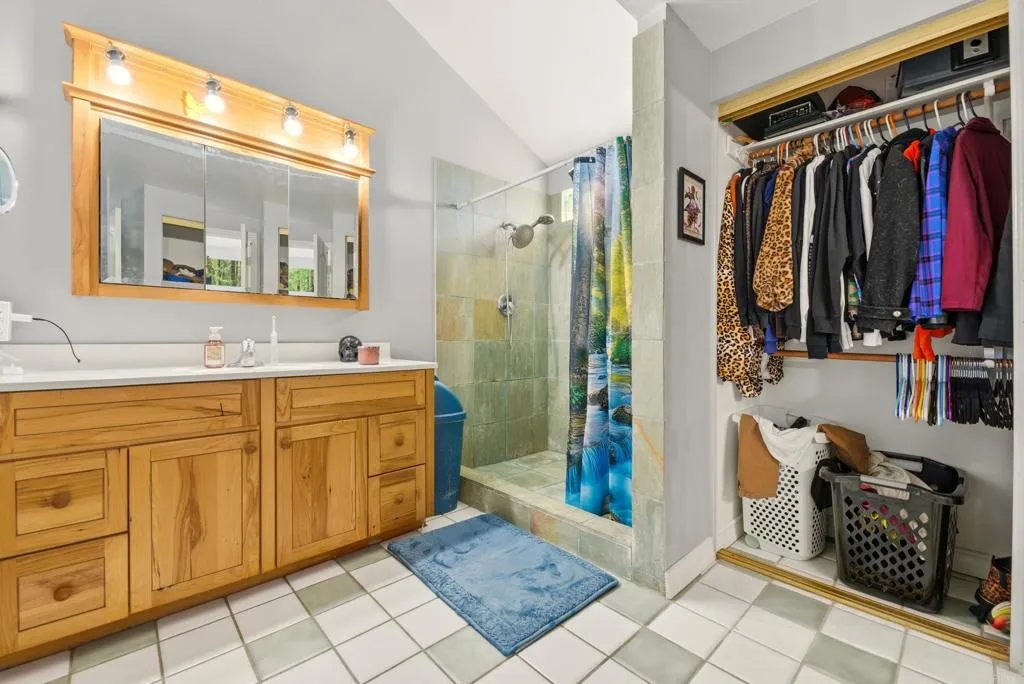 https://cdn.realtyfeed.com/cdn/127/306624491/363e1435d5b2ddc9e3904b570e9649e2.webp