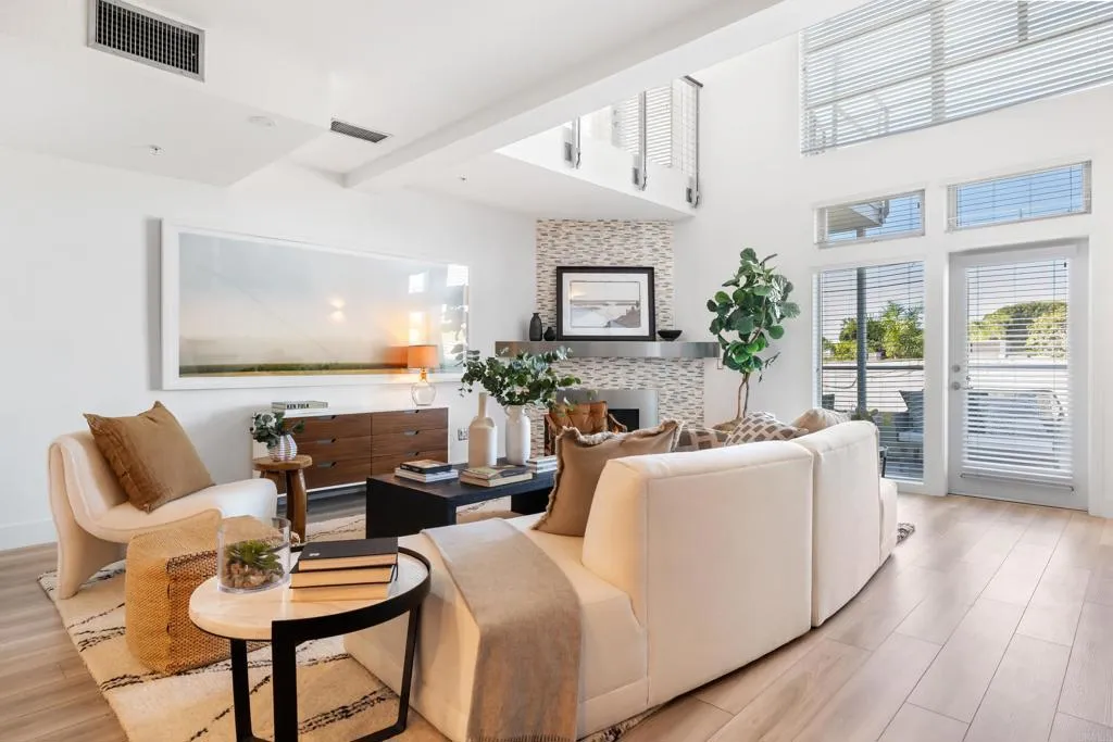 https://cdn.realtyfeed.com/cdn/127/306624548/19e989ae350c397f4b27cf1922090090.webp