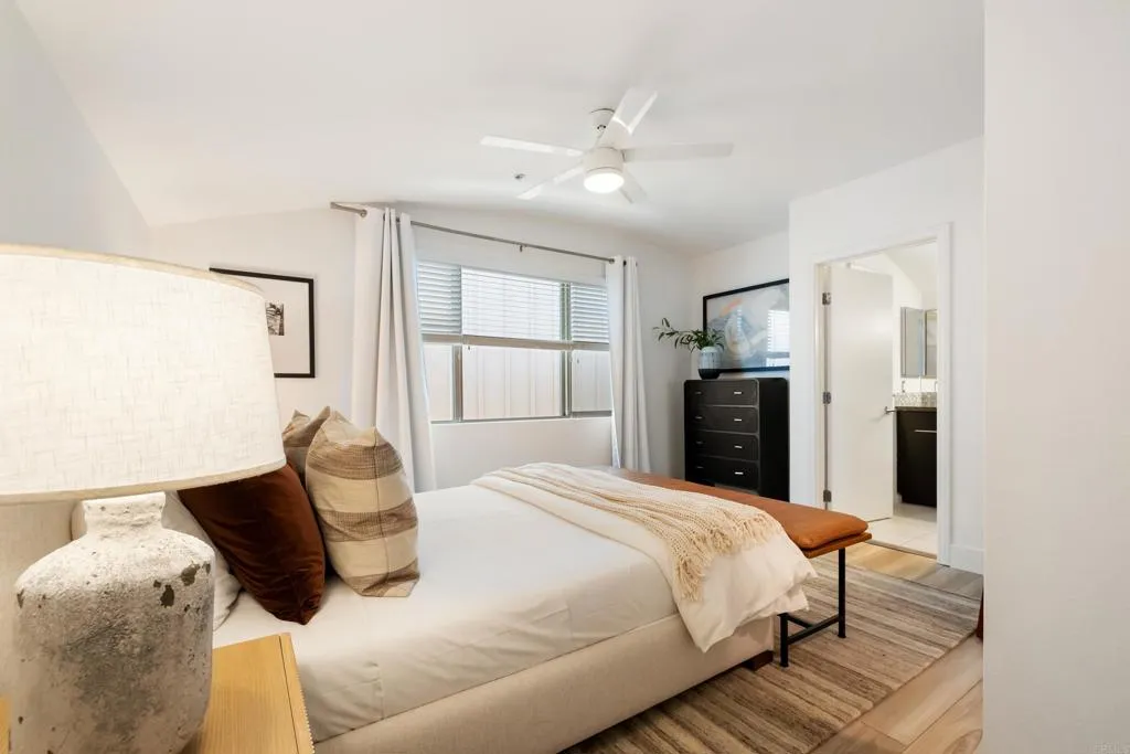 https://cdn.realtyfeed.com/cdn/127/306624548/3a8130e24ab7c29684786aacce741cd4.webp