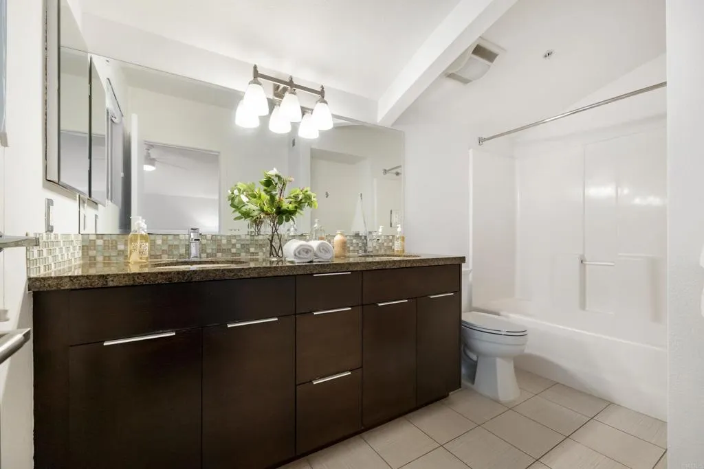https://cdn.realtyfeed.com/cdn/127/306624548/72c5e9c62504a265221499f3749cf257.webp