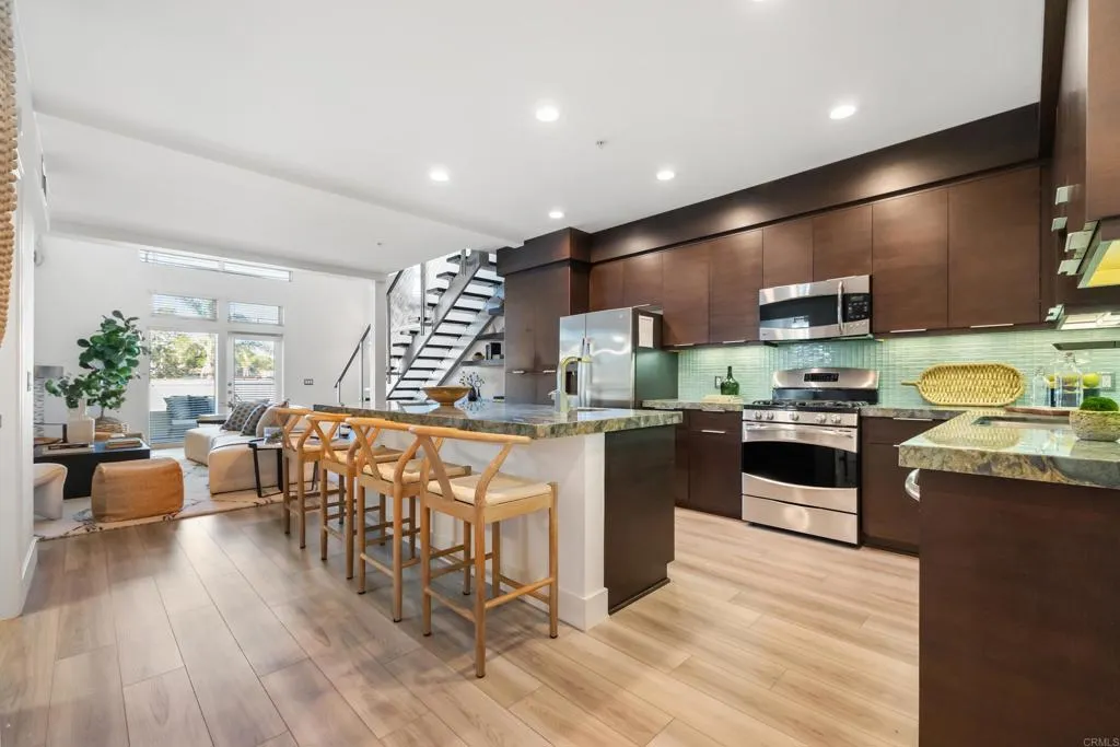 https://cdn.realtyfeed.com/cdn/127/306624548/a41a38851b731a809d2c649c113b8508.webp