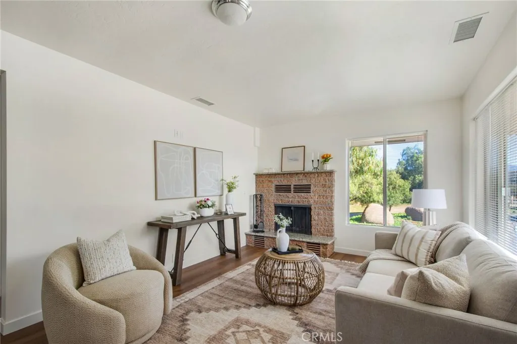 https://cdn.realtyfeed.com/cdn/127/306624556/84b26e5aee3887f702a395e7fdc21758.webp