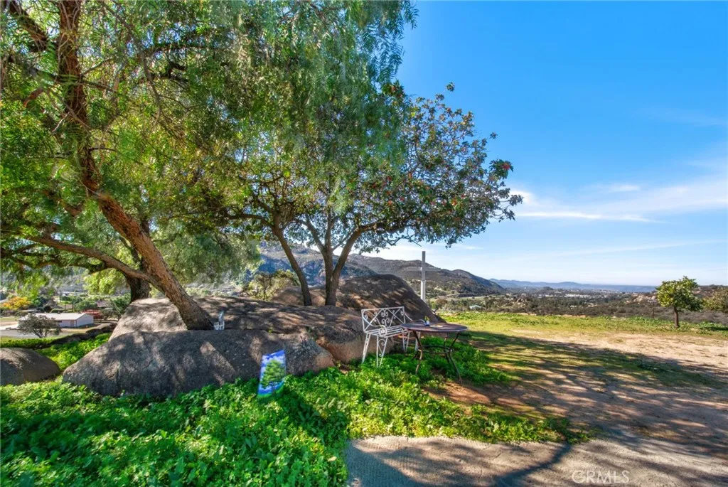 https://cdn.realtyfeed.com/cdn/127/306624556/9415fcb80678ddef24c47bd2b39a5294.webp