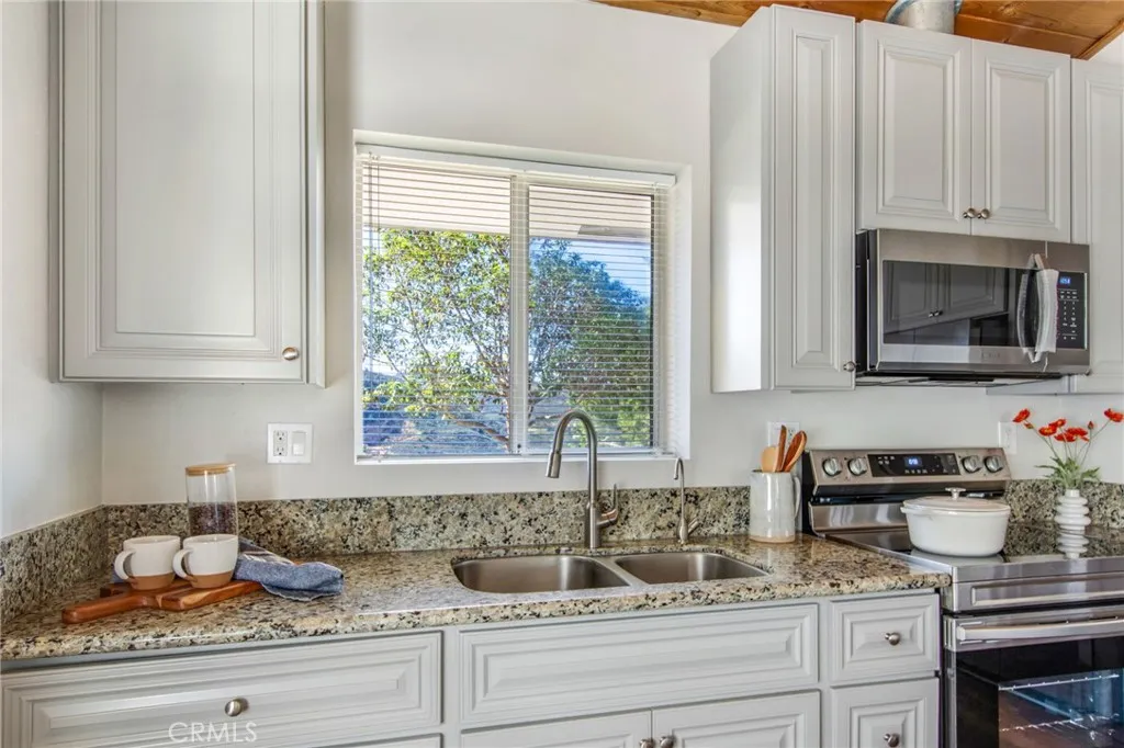 https://cdn.realtyfeed.com/cdn/127/306624556/bf5ce98ea514c20917e9b7baf1beb688.webp