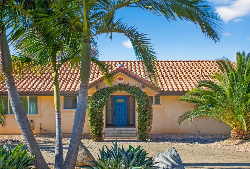 https://cdn.realtyfeed.com/cdn/127/306624629/04b8b733f09692015f72a595844edd9a.webp