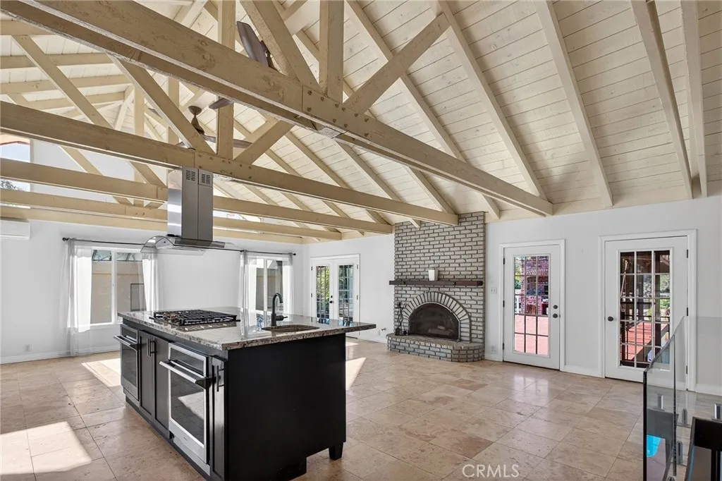https://cdn.realtyfeed.com/cdn/127/306624629/5172f7311dc7cd0c078a7bfc6cf3cba8.webp